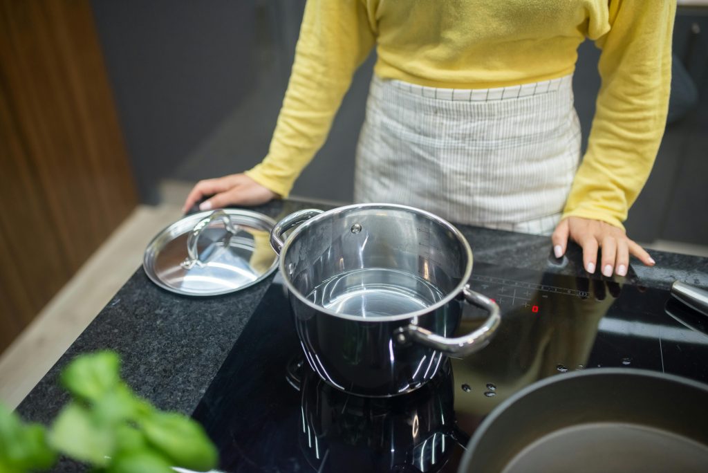Clean Stainless Steel Cookware